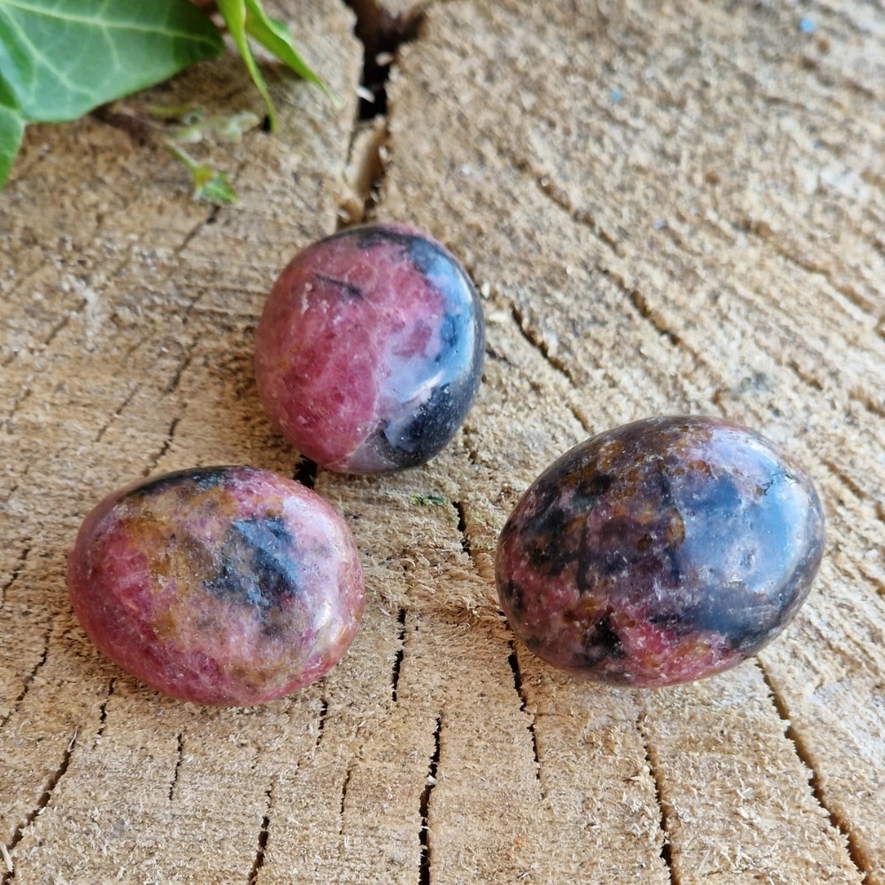 Pierre roulée Rhodonite