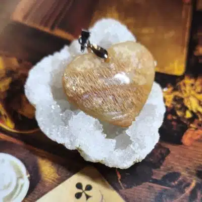 Pendentif Coeur Pierre de Lune ( Adulaire)