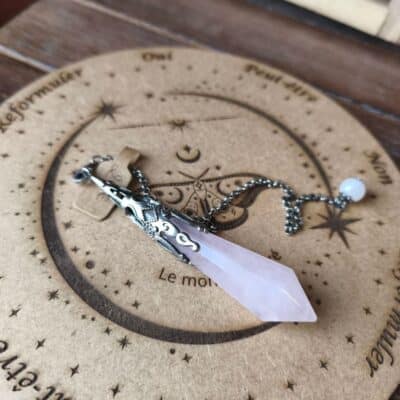 Pendule pointe Quartz Rose design witch