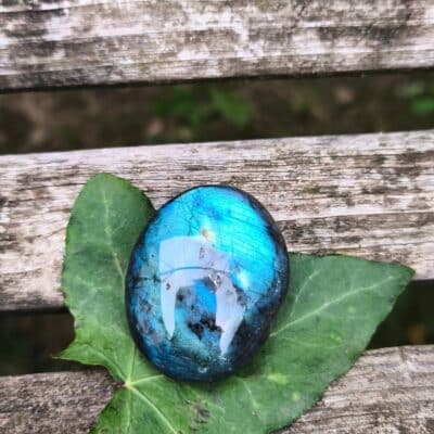 Galet Labradorite AA+ format L