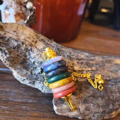 Pendule 7 chakras doré